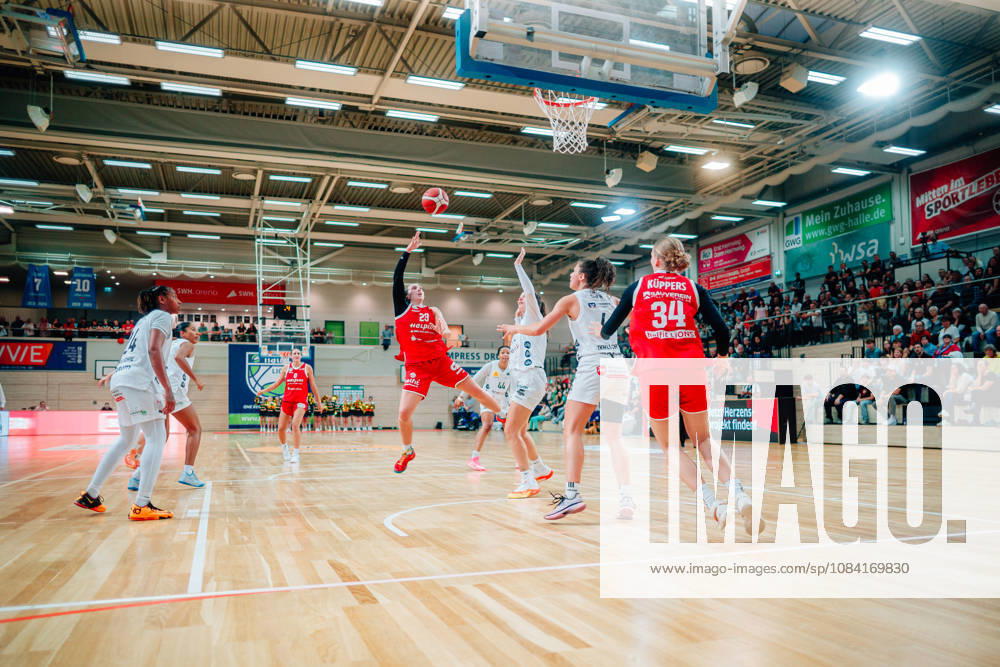 BB 1BL Halfit Lions vs. TK Hannover Luchse: Jordan King of the Halfit Lions during the 2026–2027 season in the DBBL Toyota Women s Basketball Bundesliga, in a game between the Halfit Lions and TK Hannover Luchse at the SWH Arena on October 4, 2026, in Halle (Saale), Saxony-Anhalt, Germany