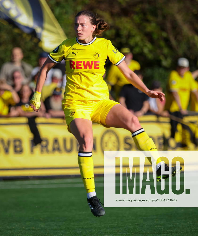 Lena Ostermeier BVB, DJK Südwest Köln vs. Borussia Dortmund, Women s Regionalliga West, Matchday 7, Cologne