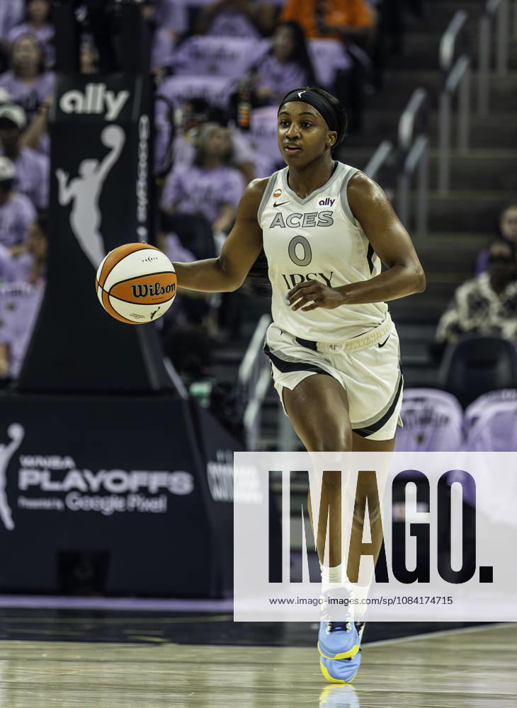 OCT 04 2026 San Francisco, CA U.S.A. Las Vegas Aces guard Jackie Young (0)brings the ball up court during the WNBA, Basketball Damen, USA semifinals playoff game 1 western conference between the Las Vegas Aces and the Golden State Valkyries at the Chase Centers. CSM San Francisco USA - ZUMAc04_ 20261004_zma_c04_348