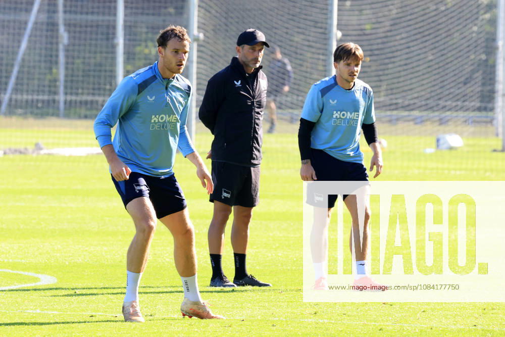 Germany, Soccer, 2. Bundesliga, 2026–2027 season, Sportforum, Hertha BSC, Head Coach Stefan Leitl leading Hertha BSC Berlin in training, Pascal Klemens, Hertha BSC Berlin, 41, Mads Pedersen, Hertha BSC Berlin, 22, 2. Bundesliga. DFB and DFL regulations prohibit any use of photographs as image sequences and or quasi-video. nordphoto GmbH, Engler, Berlin, Sportforum, Berlin, Germany