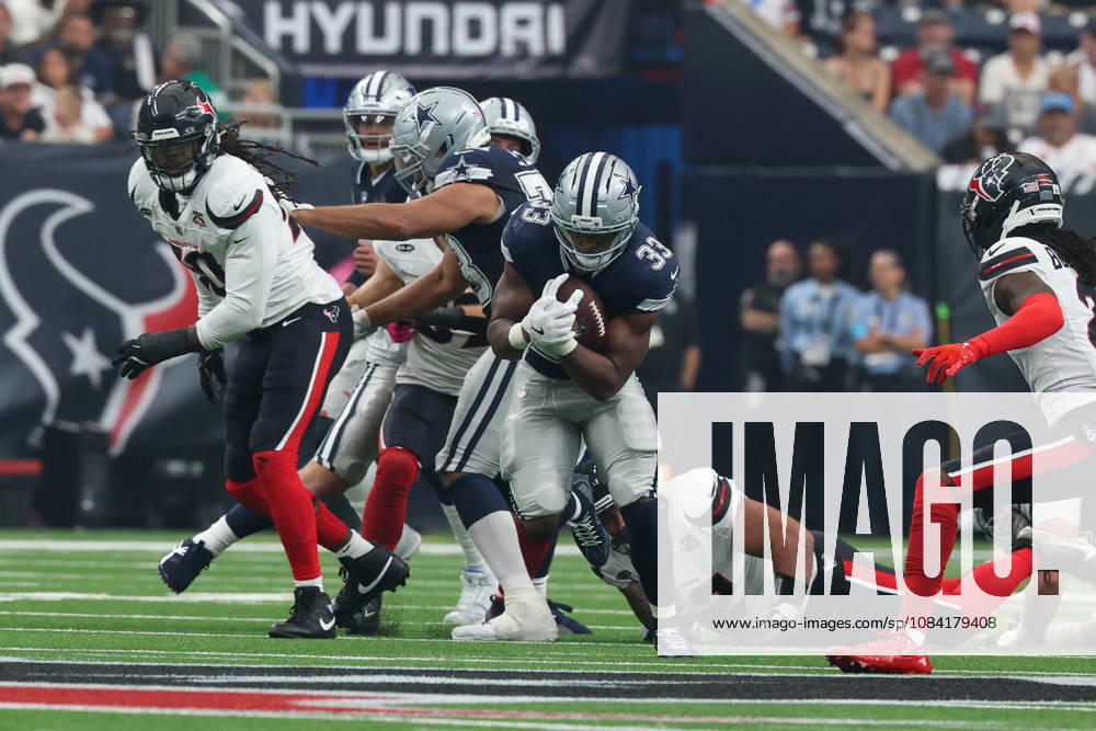 HOUSTON, TX - OCTOBER 04: Running back Javonte Williams 33 of the Dallas Cowboys runs with the ball during the NFL, American Football Herren, USA football game between the Houston Texans and Dallas Cowboys on October 4, 2026, at Reliant Stadium in Houston, TX. (Photo by David Buono Icon Sportswire) NFL: OCT 04 Cowboys at Texans Icon241004181