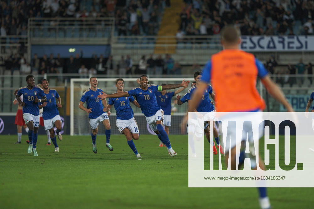 IPA89341086 - Ndur ( 10 Italy) during the 2027 European Under-21 Championship Qualifying Round—Italy vs. Poland, UEFA European Football Championship in Pescara, Italy