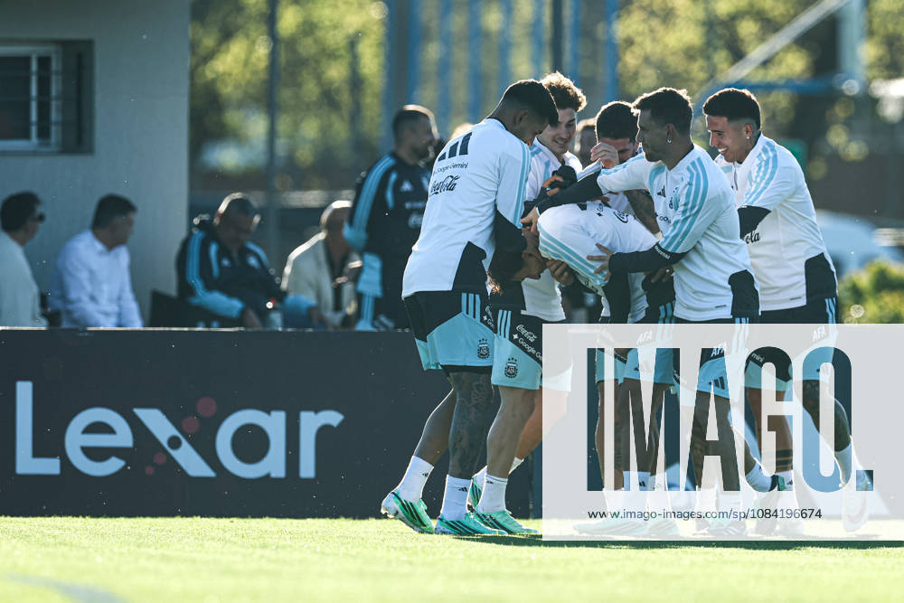 Argentina s players take part in a training session at the AFA (Argentine Football Association) training center in Ezeiza, Buenos Aires Province, on October 5, 2026, ahead of the upcoming friendly soccer matches against the Benin national team. Lionel Messi took part in the final training session of his professional career with the Argentine national team before his farewell match. Photo by Alejandro Pagni PHOTOxPHOTO