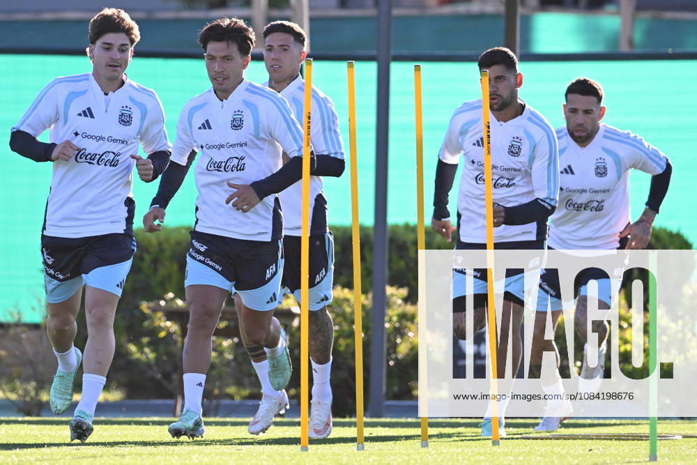 Julian Alvarez and Lisandro Martinez of Argentina national team, Nationalteam at Training Camp on October 5, 2026 in Buenos Aires, Argentina. Argentina will face Benin tomorrow in an International Friendly, Länderspiel, Nationalmannschaft match at the Estadio Monumental, marking Messi s final farewell appearance for the national team. Photo by SFSI Lionel Messi last training for Argentina national team