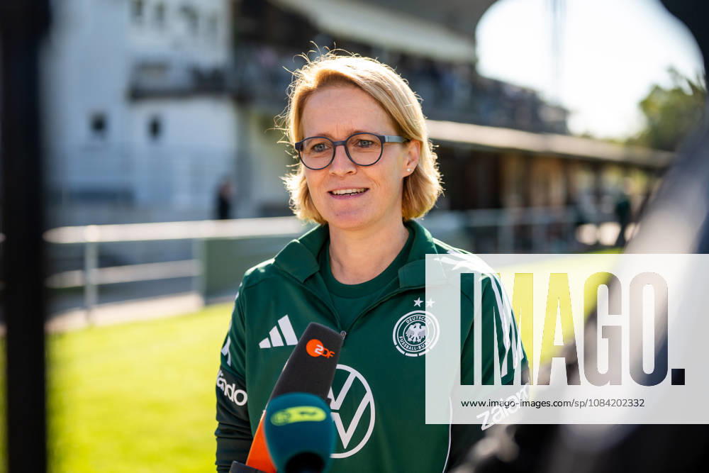 GER, Soccer, Women, Practice, DFB German National Team, Saskia Bartusiak, Germany, Assistant Coach, Heidelberg ASV Eppelheim, Baden-Württemberg, Germany