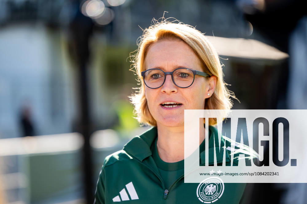 GER, Soccer, Women, Practice, DFB German National Team, Saskia Bartusiak, Germany, Assistant Coach, Heidelberg ASV Eppelheim, Baden-Württemberg, Germany