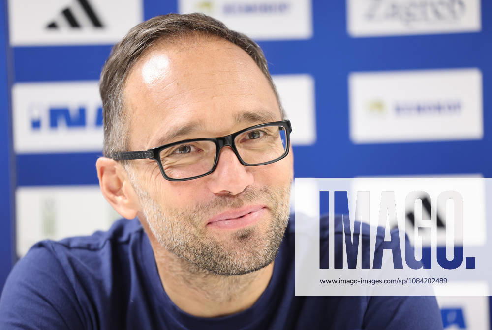 Press conference, PK, Pressekonferenz of HC Zagreb HC Zagreb s head coach Hrvoje Horvat speaks on a press conference on October 06, 2026 in Zagreb, Croatia ahead of the EHF Champions League match between HC Zagreb and Aalborg Handbold. MarkoxPrpic PIXSELL