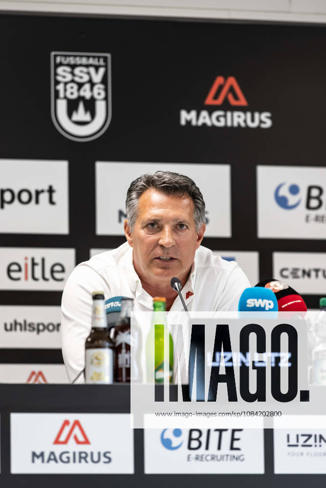 Press Conference: SSV Ulm 1846 Soccer – Introduction of Alois Schwartz, Soccer, Regionalliga Southwest, Donaustadion, Ulm, October 6, 2026; cropped single image, portrait of Alois Schwartz, SSV Ulm 1846 Soccer, coach and sporting director; press conference, SSV Ulm 1846 Soccer, introduction of Alois Schwartz, Soccer, Regionalliga Southwest, Donaustadion Ulm, October 26, 2006; Photo by Lucca Fundel, Ulm, Donaustadion, Baden-Württemberg, Germany