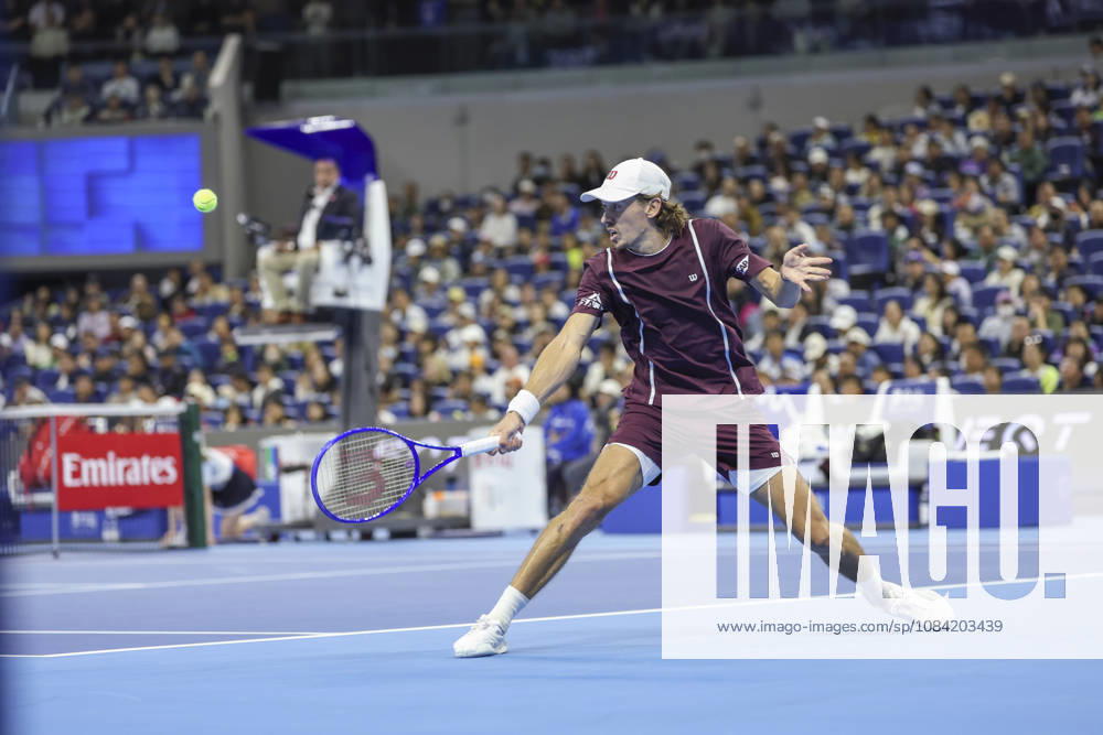 (261006) -- BEIJING, Oct. 6, 2026 -- Alex de Minaur of Australia hits a return during the men s singles final match against Novak Djokovic of Serbia at 2026 China Open tennis tournament in Beijing, China, Oct. 6, 2026. ) (SP)CHINA-BEIJING-TENNIS-CHINA OPEN-MEN S SINGLES-FINAL(CN) BaixXuefei