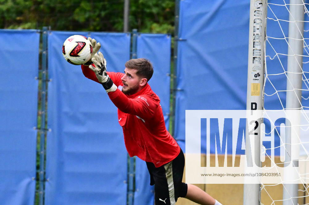 Soccer, Men s, 2nd Division Bundesliga, 2026–2027 Season, Holstein Kiel Practice, KSV Goalkeeper Timon Weiner, Kiel, near Holstein Stadium in Projensdorf, Training Center, Northern Schleswig-Holstein, Germany