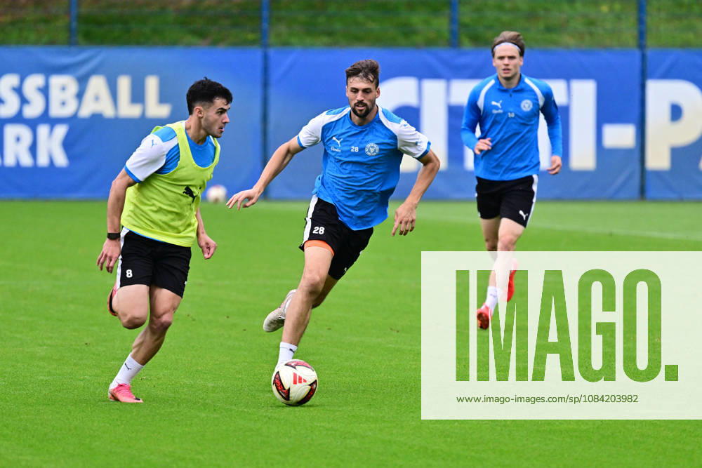 Soccer, Men s, 2nd Bundesliga, 2026–2027 Season, Holstein Kiel Training, KSV Guillermo Balzi vs. Jonas Meffert; Jonas Therkelsen can no longer intervene; Kiel, near Holstein Stadium Projensdorf, Training Center, Northern Schleswig-Holstein, Germany