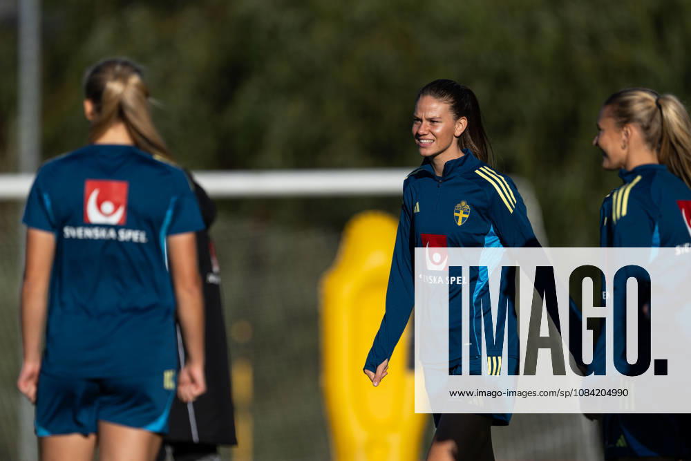 Bella Andersson of the Swedish women’s national soccer team during a training session on October 6, 2026 in Stockholm. Photo by Emma Wallskog, BILDBYRAN, code EW EW0714: soccer, football, fotball, World Cup qualifiers, FIFA Women’s World Cup qualifier, training, Sweden, women’s soccer, bbeng