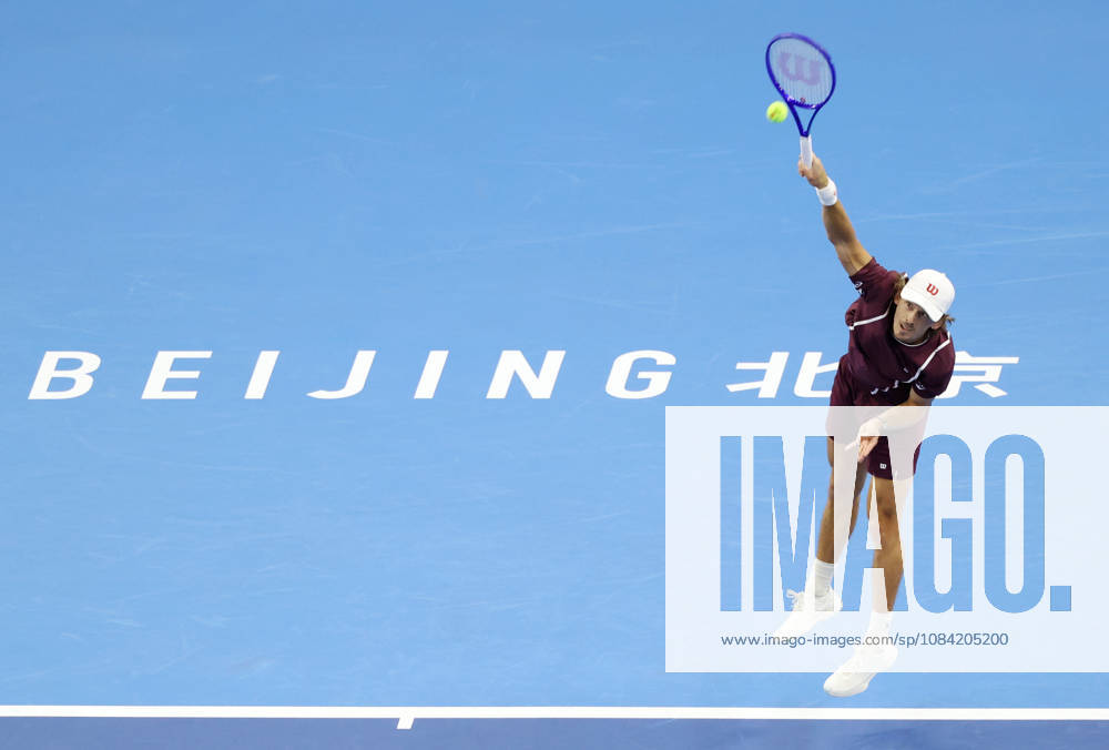 (261006) -- BEIJING, Oct. 6, 2026 -- Alex de Minaur of Australia serves during the men s singles final against Novak Djokovic of Serbia at 2026 China Open tennis tournament in Beijing, China, Oct. 6, 2026. ) (SP)CHINA-BEIJING-TENNIS-CHINA OPEN-MEN S SINGLES-FINAL(CN) ZhangxChenlin