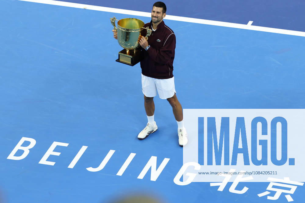 (261006) -- BEIJING, Oct. 6, 2026 -- Winner Novak Djokovic of Serbia holds the champion trophy during the awarding ceremony for the men s singles final at 2026 China Open tennis tournament in Beijing, China, Oct. 6, 2026. ) (SP)CHINA-BEIJING-TENNIS-CHINA OPEN-MEN S SINGLES-AWARDING CEREMONY(CN) ZhangxChenlin