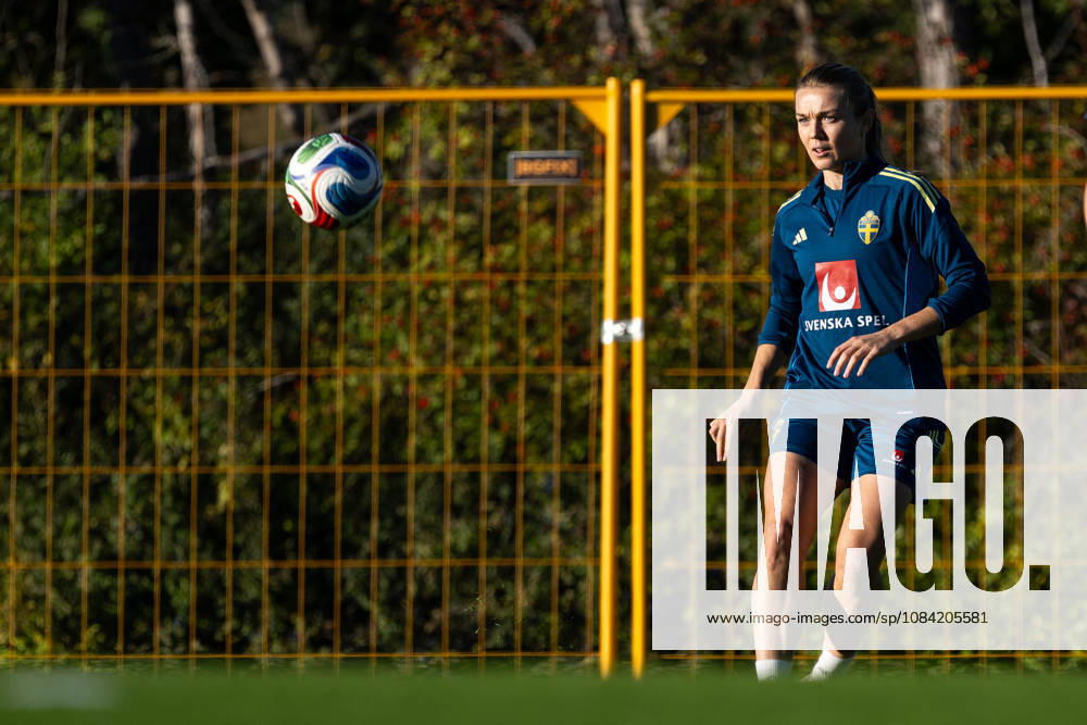 Beata Olsson of the Swedish women’s national soccer team during a training session on October 6, 2026 in Stockholm. Photo by Emma Wallskog, BILDBYRAN, code EW EW0714: soccer, football, fotball, World Cup qualifiers, FIFA Women’s World Cup qualifier, training, Sweden, women’s team, bbeng