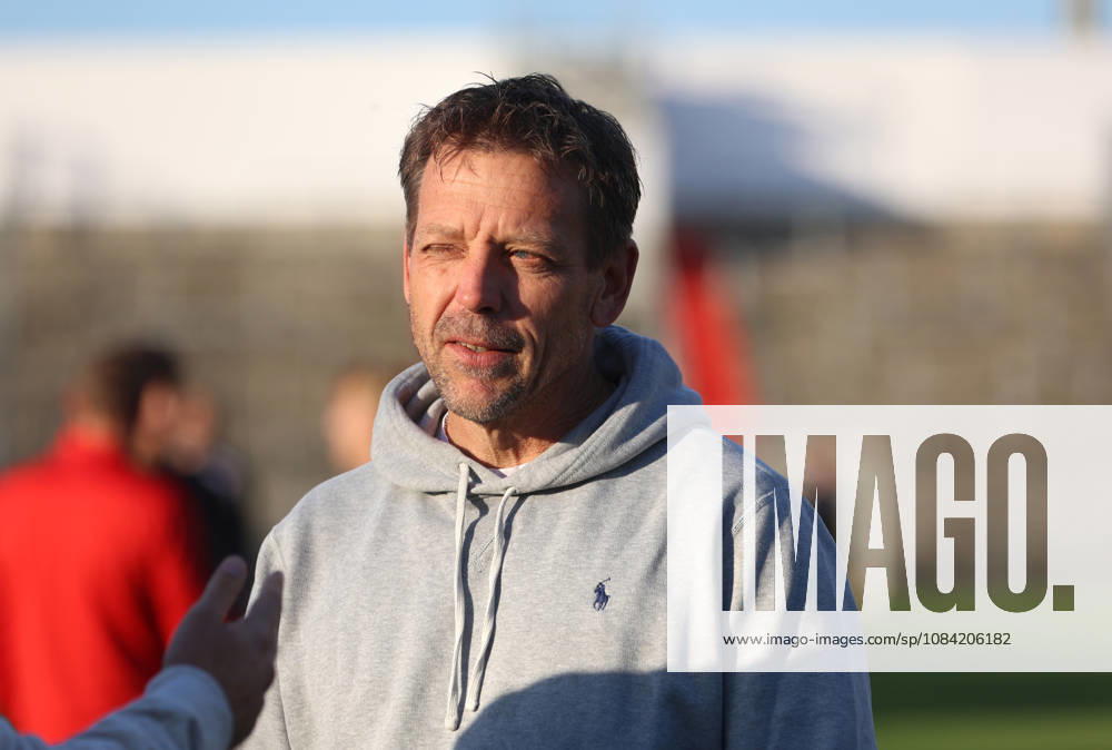 Soccer, Men s, Toto Cup, Quarterfinals, 2026–2027 Season, SpVgg Unterhaching vs. SSV Jahn Regensburg, Sportpark Unterhaching, Holger Seitz, SpVgg Unterhaching Coach, head and upper body, standing