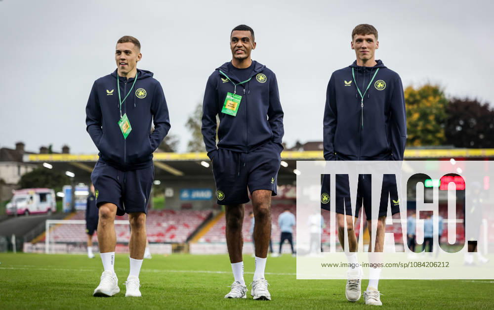 2027 UEFA Under 21 European Qualifier, Munster FA Turner s Cross, Cork 6 10 2026 Republic of Ireland vs England Irelands Darius Lipsiuc, David Okagbue and Oisin Gallagher inspect the pitch ahead of the game Darius Lipsiuc, David Okagbue and Oisin Gallagher inspect the pitch ahead of the game 6 10 2026