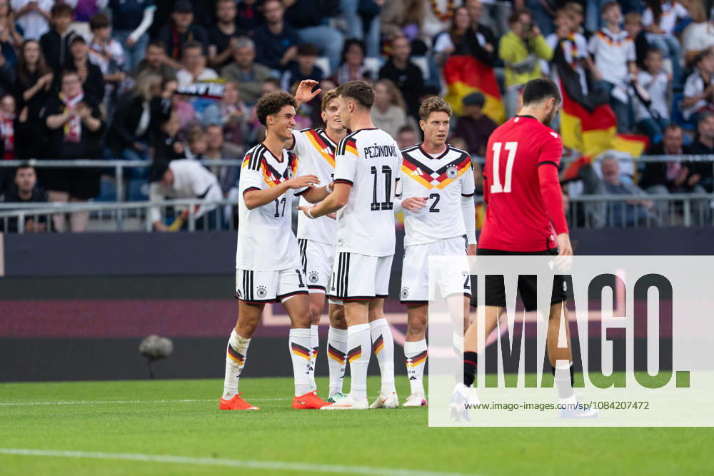 GER, Germany U21 vs. Georgia U21 Goal Celebration Cheers for the 1–0 goal by Noah Darvich, Germany U21; 17 Dzenan Pejcinovic, Germany U21; 11 Elias Baum, Germany U21; 2 Aljoscha Kemlein, Germany U21, 16 Bielefeld SchücoArena, Bielefeld, Germany