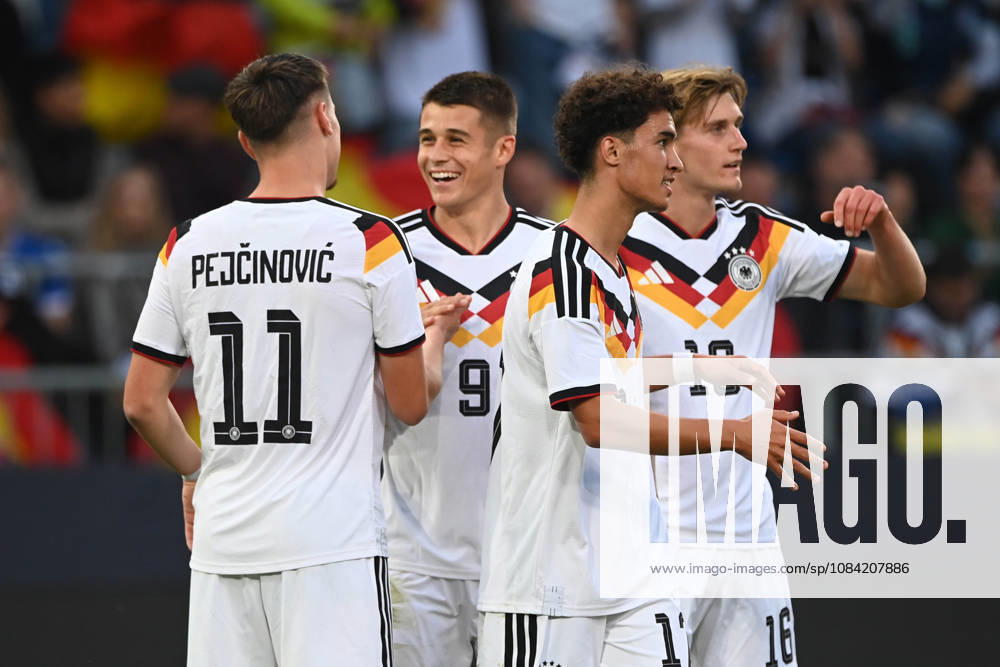 Noah DARVICH (GER) celebrates after scoring the 1-0 goal; celebration, cheering, joy, cheers, with Dzenan PEJCINOVIC (GER), Nicolo TRESOLDI (GER), and Aljoscha KEMLEIN (GER); soccer international match, U21, European Championship Qualifiers, Germany vs. Georgia on October 6, 2026, Schüco Arena, Bielefeld, Â