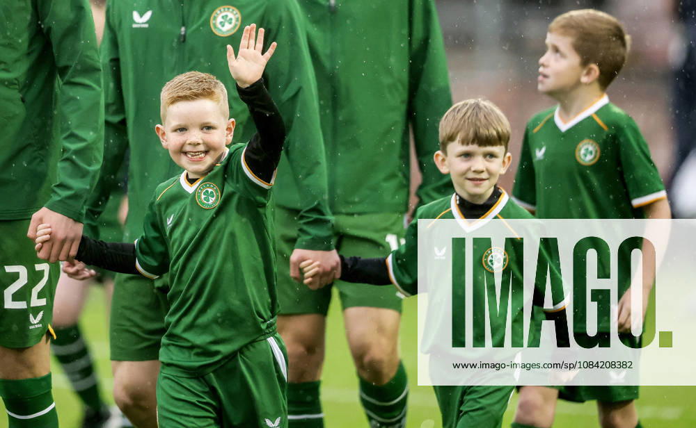 2027 UEFA Under 21 European Qualifier, Munster FA Turner s Cross, Cork 6 10 2026 Republic of Ireland vs England A young Ireland mascot waves to the crowd A young Ireland mascot waves to the crowd 6 10 2026