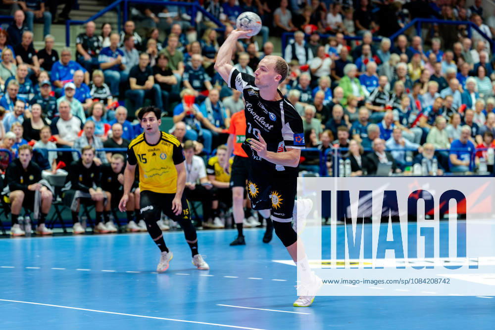 Solingen, October 6, 2026, Handball, Men s, EHF, European League, Group Stage, Matchday 2, 2026–2027, Bergischer HC vs. IK Sävehof, Fynn Hangstein (Bergischer HC), 10 on penalty throws