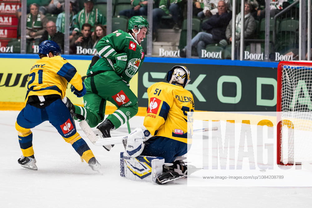 Tinus Luc Koblar of Rögle celebrates after scoring the 2-0 goal during the CHL game between Rögle and Davos on October 6, 2026 in Ängelholm. Photo by Niclas Jönsson, BILDBYRAN COP 273 NO0449. ice hockey, CHL, Champions Hockey League, Rögle, Davos, Rögle BBENG, cheering, celebrates