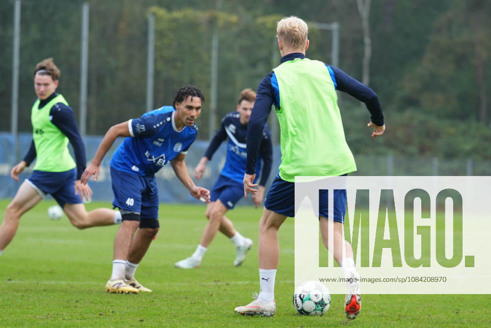 German Soccer, Training Session, 3rd Division, 2026–2027 Season, NVB Campus, SV Meppen, Tuesday, October 6, 2026, morning practice: Luca Prasse (SV Meppen, No. 31) with the ball, standing in front of Niclas Nadj (SV Meppen, No. 40)
