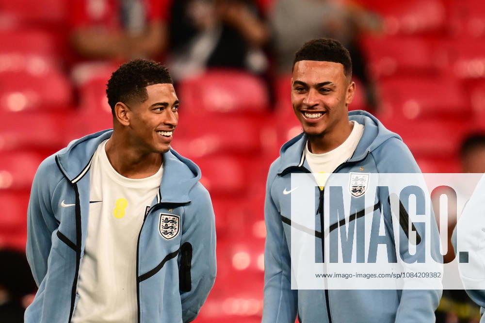 England v Czechia, UEFA Nations League England midfielder Jude Bellingham (10) shares a joke with England forward Morgan Rogers (17) during the UEFA Nations League match between England and Czechia at Wembley Stadium, London, UK on 6 October 2026. London Wembley Stadium Greater London UK Editorial use only ,