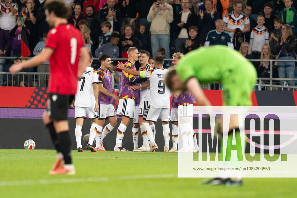 GER, Germany U21 vs. Georgia U21 Goal Celebration: Cheers for the 2-0 goal by Dzenan Pejcinovic (Germany U21), 11 Arijon Ibrahimovic, Germany U21; 7 Nicolo Tresoldi, Germany U21; 9 Leandro Morgalla, Germany U21; 6 Bielefeld SchücoArena, Bielefeld, Germany