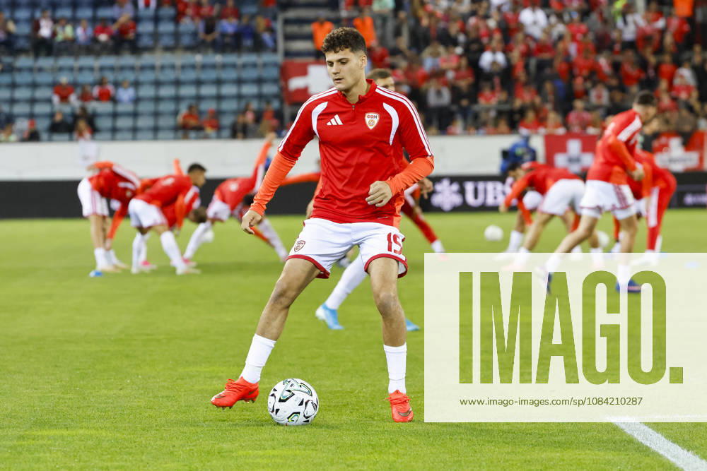 Agon Elezi, North Macedonia, 15, warming up before kickoff, Switzerland, UEFA, Nations League, Matchday 4, Switzerland vs. North Macedonia, October 6, 2026, Lucerne Swissporarena, Switzerland