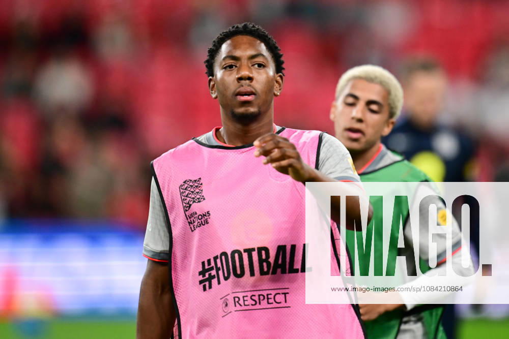 England v Czechia, UEFA Nations League England midfielder Myles Lewis-Skelly (16) during the UEFA Nations League match between England and Czechia at Wembley Stadium, London, UK on 6 October 2026. London Wembley Stadium Greater London UK Editorial use only ,