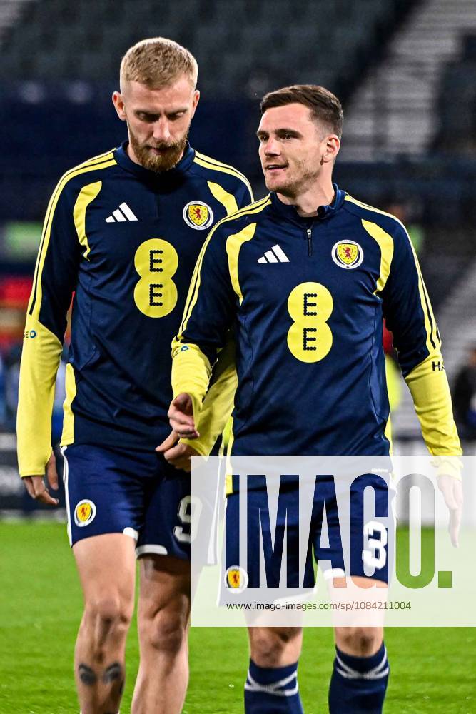 Scotland v Slovenia UEFA Nations League Andrew Robertson and Oli McBurnie of Scotland warm up during the UEFA Nations League match at Barclays Hampden, Glasgow 06 10 2026 UK Newspapers OUT