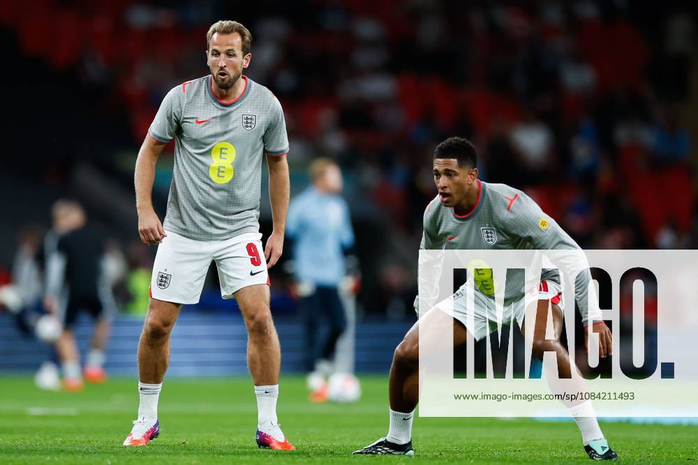 Harry Kane and Jude Bellingham of England warm up England v Czechia, UEFA Nations League, Football, Wembley Stadium, London, UK - 06 Oct 2026London Wembley Stadium United Kingdom