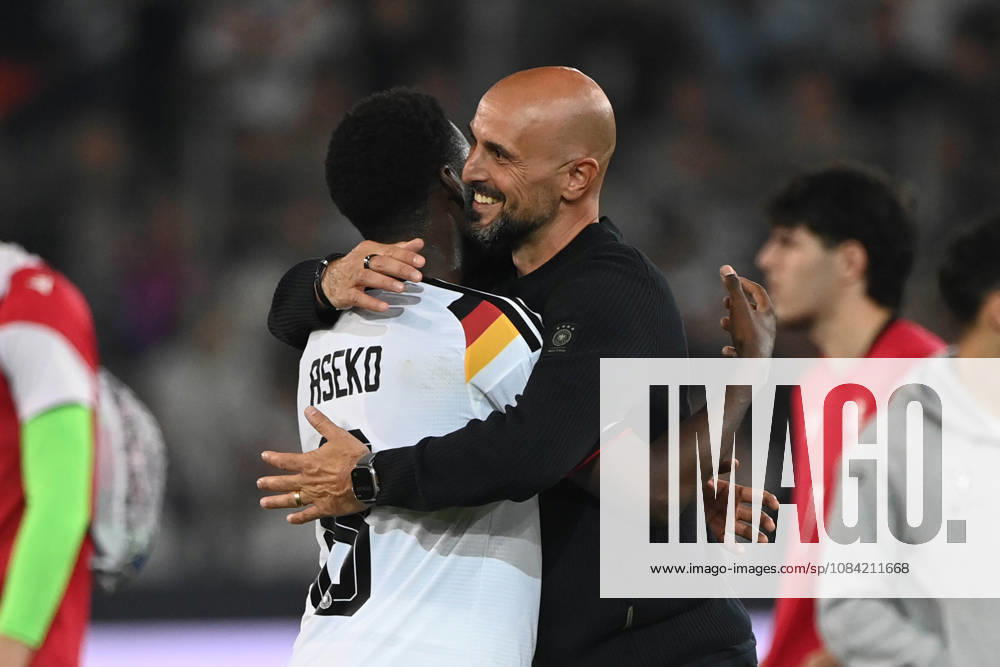 Victory celebrations, cheers, celebrating, joy, cheers, German national team coaches Antonio DI SALVO (GER) and Noel ASEKO (GER), cheers, celebrating, joy, cheers, international soccer match, U21, European Championship Qualifiers, Germany vs. Georgia 2–0 on October 6, 2026, Schüco Arena, Bielefeld, Â