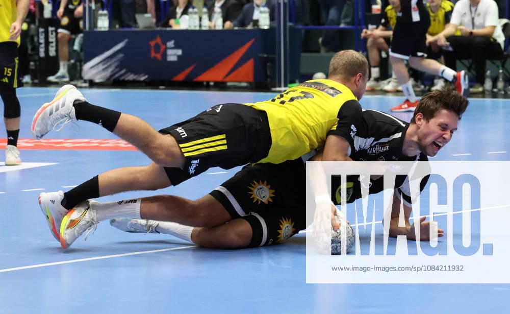 Sebastian Spante, IK Saevehof 17; Lars Kooij, Bergischer HC 15 GER, Bergischer HC06 vs. IK Saevehof, Handball, EHF Europa League 2026–27, Matchday 2, 2026–2027 Season, October 6, 2026 GER, Bergischer HC06 vs. IK Saevehof, Handball, EHF Europa League 2026–27, Matchday 2, 2026–2027 season, October 6, 2026 Solingen Mitte