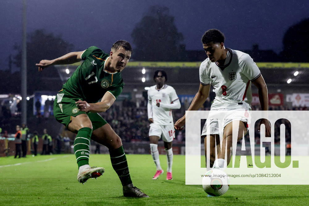 2027 UEFA Under 21 European Qualifier, Munster FA Turner s Cross, Cork 6 10 2026 Republic of Ireland vs England Ireland s Tommy Lonergan in action with England s Sydie Peck Tommy Lonergan in action with Sydie Peck 6 10 2026