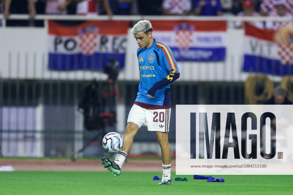 Croatia v Spain - UEFA Nations League 2026 27 Group A3 MD4 Pedri of Spain warms up prior to the UEFA Nations League 2026 27 group phase match between Croatia and Spain at Stadion Poljud on October 6, 2026 in Split, Croatia. SanjinxStrukic PIXSELL