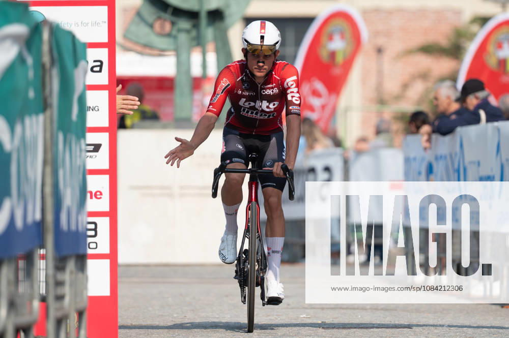IPA89374873 - Simone Gualdi, LOTTO INTERMARCHE, at the start of the 2026 Tre Valli Varesine in Busto Arsizio, Italy, on October 6, 2026