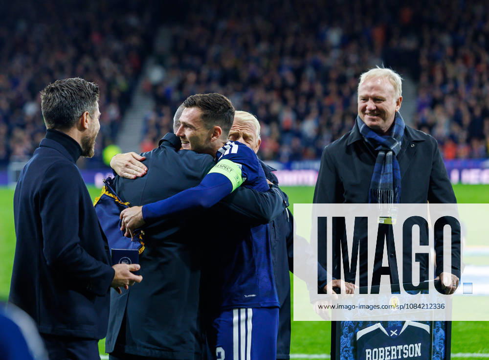 Scotland v Slovenia, UEFA Nations League, League B Group 1 : Andy Robertson 100 caps