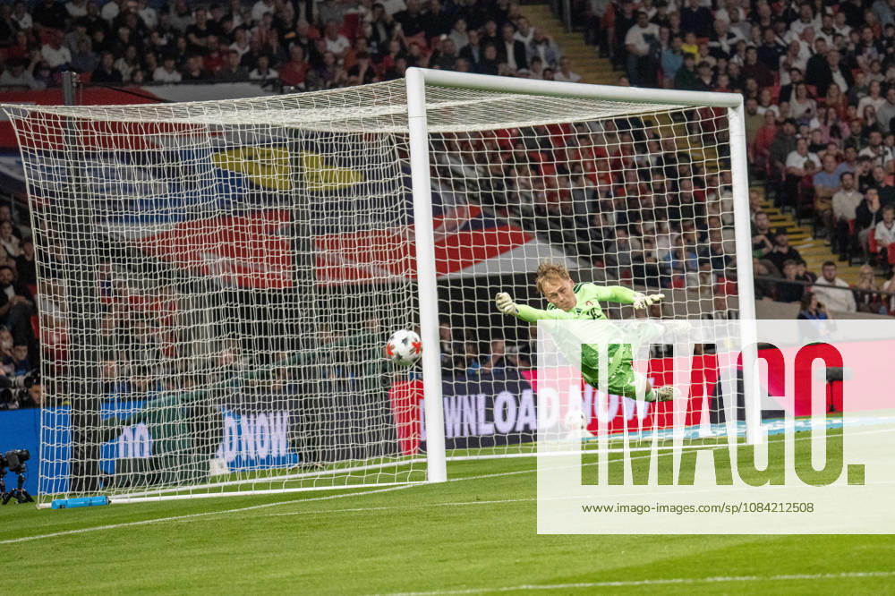 UEFA Nations League, England vs. Czech Republic; Lukas Hornicek of the Czech Republic makes a strong save following a free kick by Trent Alexander-Arnold of England; London
