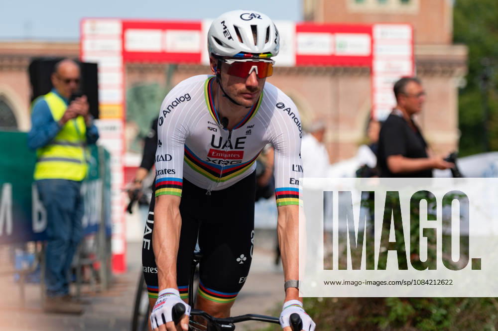 IPA89374878 - Brandon Mcnulty of UAE TEAM EMIRATES XRG at the start of the 2026 Tre Valli Varesine in Busto Arsizio, Italy, on October 6, 2026