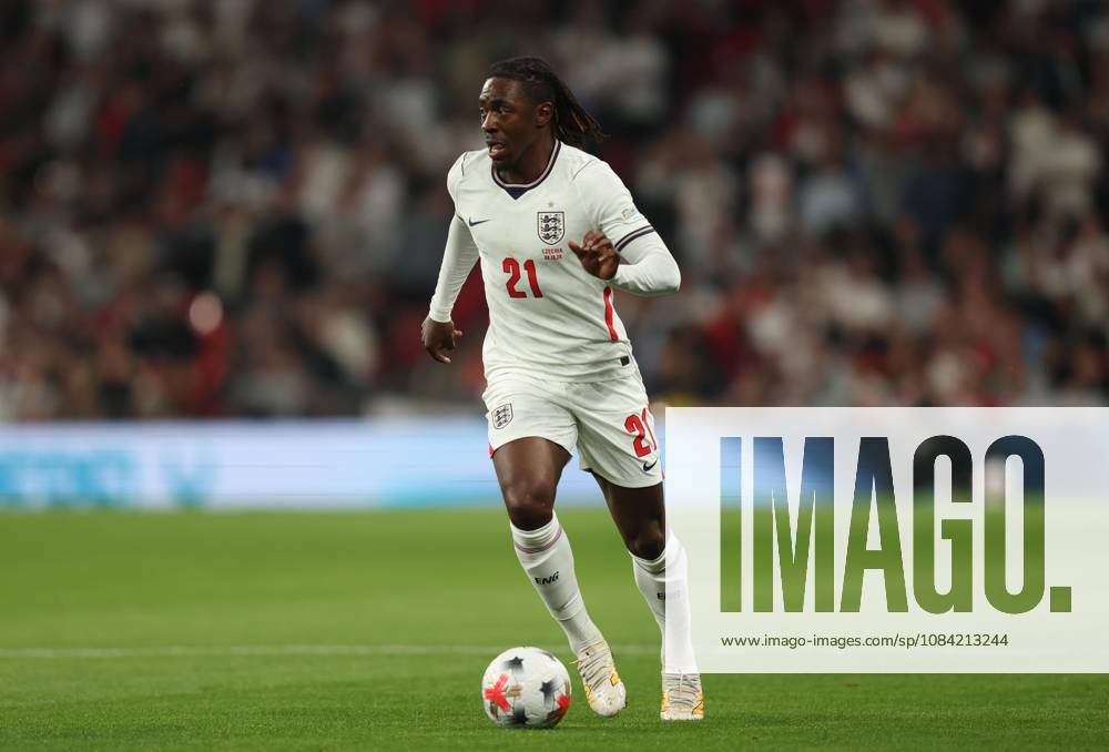 UEFA Nations League - England v Czechia LONDON, ENGLAND, OCTOBER 6: Eberechi Eze of England national team, Nationalteam on the ball during The UEFA Nations League match in Group A3 between England v Czechia at Wembley Stadium, London, England, on October 6. (Photo by Daniel Weir) London Wembley Stadium England