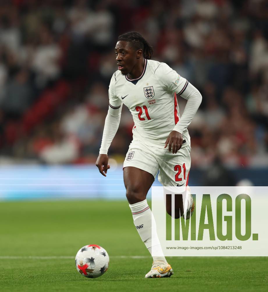 UEFA Nations League - England v Czechia LONDON, ENGLAND, OCTOBER 6: Eberechi Eze of England national team, Nationalteam on the ball during The UEFA Nations League match in Group A3 between England v Czechia at Wembley Stadium, London, England, on October 6. (Photo by Daniel Weir) London Wembley Stadium England