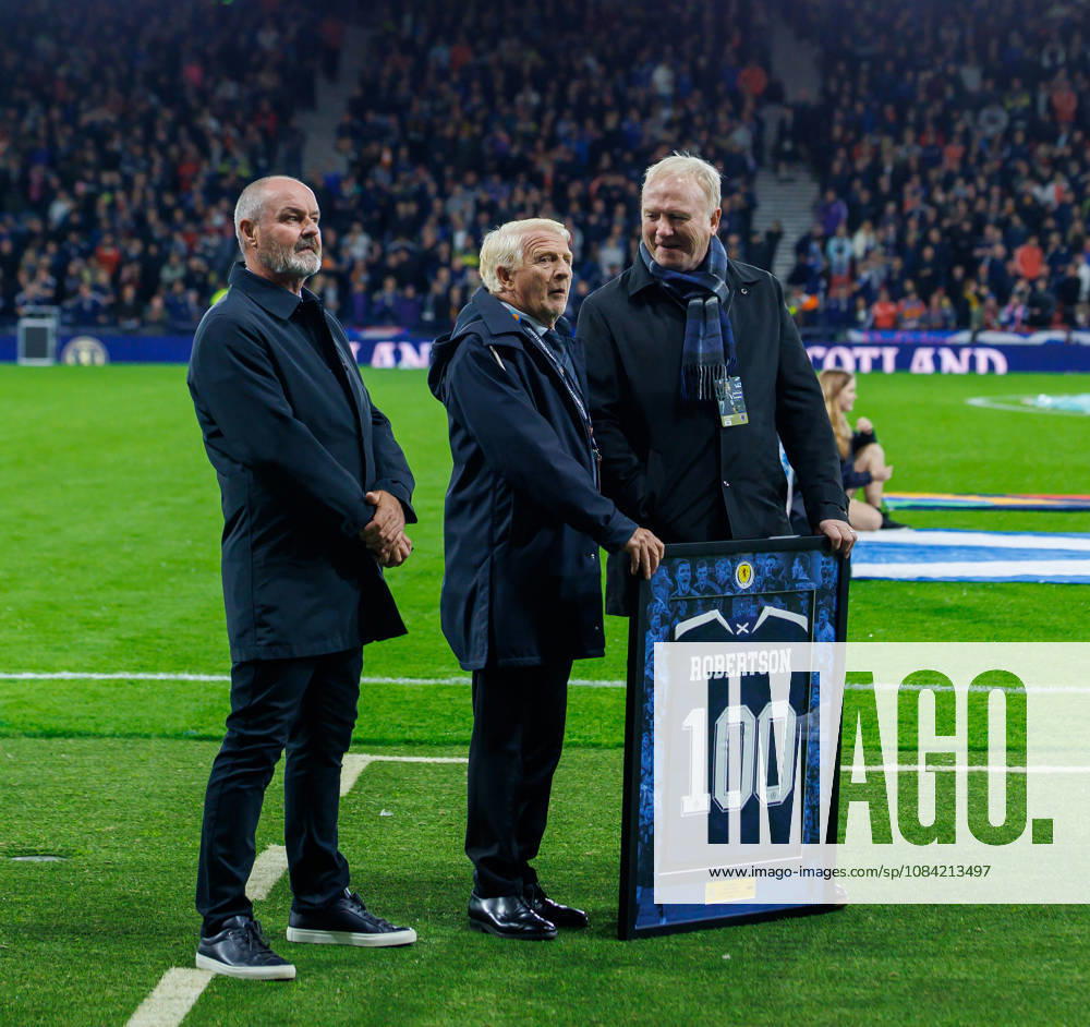 Scotland v Slovenia, UEFA Nations League, League B Group 1 : Steve Clarke, Gordon Strachan and Alex Mcleish