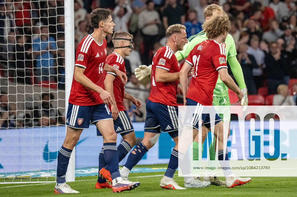 UEFA Nations League, England vs. Czech Republic: Vladimir Coufal of the Czech Republic scores an own goal and is then consoled by his teammates in London