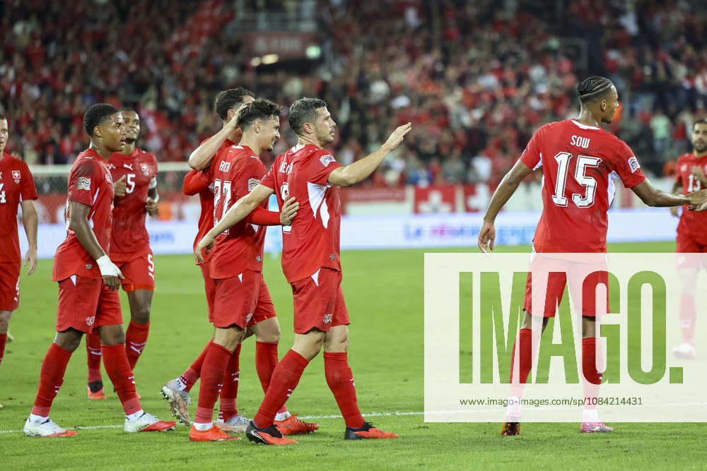 Goal celebration in Switzerland after Fabian Rieder s 1-0 goal, Switzerland, 22, joy, excitement, positive emotions, goal, Switzerland, UEFA, Nations League, Matchday 4, Switzerland vs. North Macedonia, October 6, 2026, Lucerne Swissporarena, Switzerland