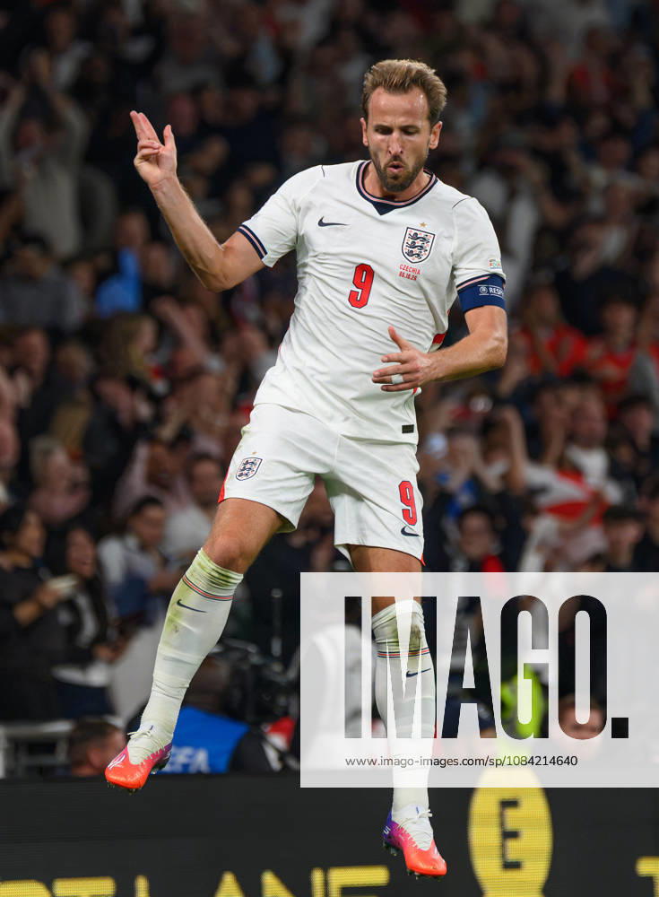 England v Czech Republic - UEFA Nations League - Wembley Stadium - London. England v Czech Republic - UEFA Nations League - Wembley Stadium - London. Harry Kane celebrates scoring his 90th goal for England. Picture : Mark Pain LONDON England