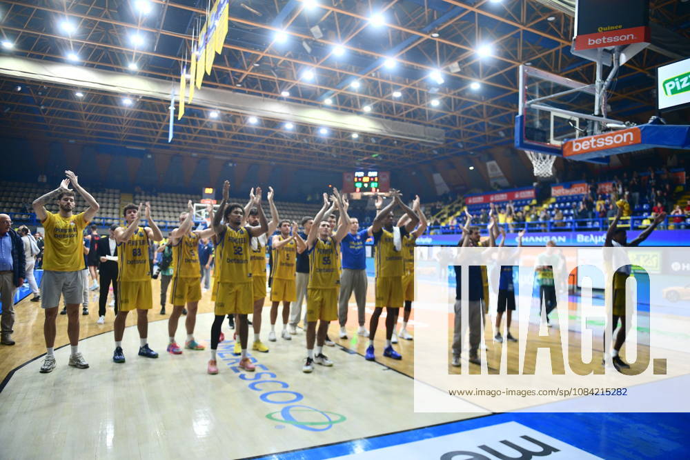 FIBA Basketball Champions League, Peristeri Betsson vs BMA365 Bamberg Baskets - Players of Peristeri Betsson celebrate their victory at the end of the FIBA Basketball Champions League regular season basketball match between Peristeri Betsson vs BMA365 Bamberg Baskets in Athens, Greece, 6 October 2026. IMAGO ONE INCH PRODUCTIONS ATHENS Greece