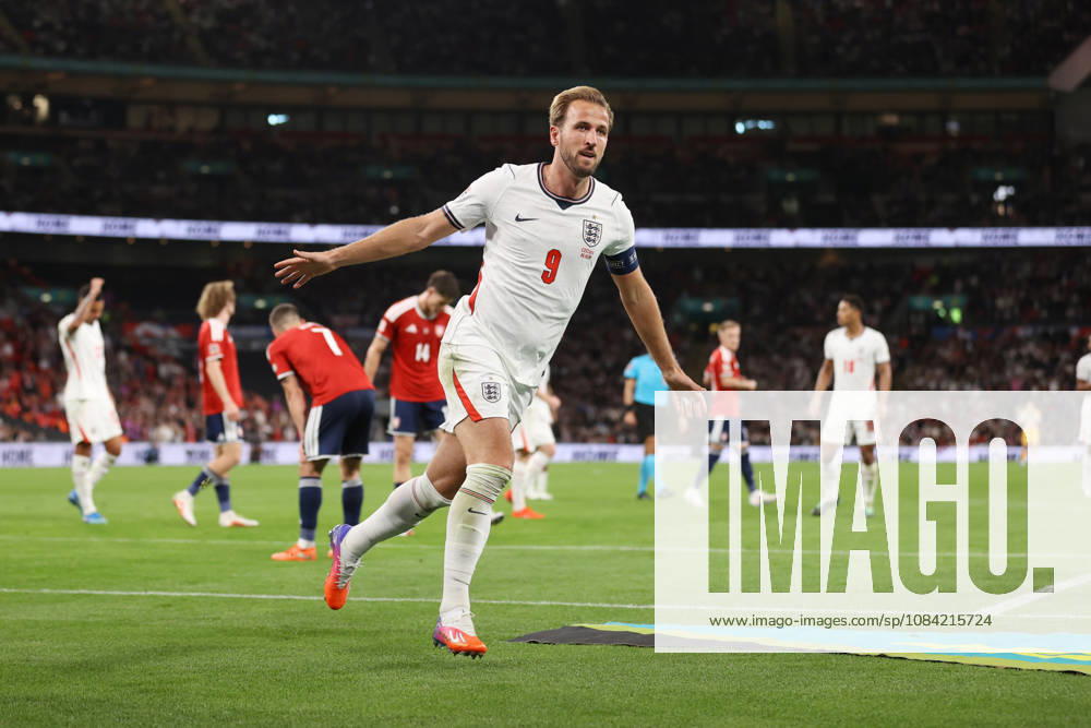 England gegen Tschechien, 6. Oktober 2026, Wembley, UEFA Nations League, England gegen Tschechien: Harry Kane aus England jubelt, nachdem er das dritte Tor für seine Mannschaft erzielt hat. Foto: Jacques Feeney, Offside, London, Großbritannien
