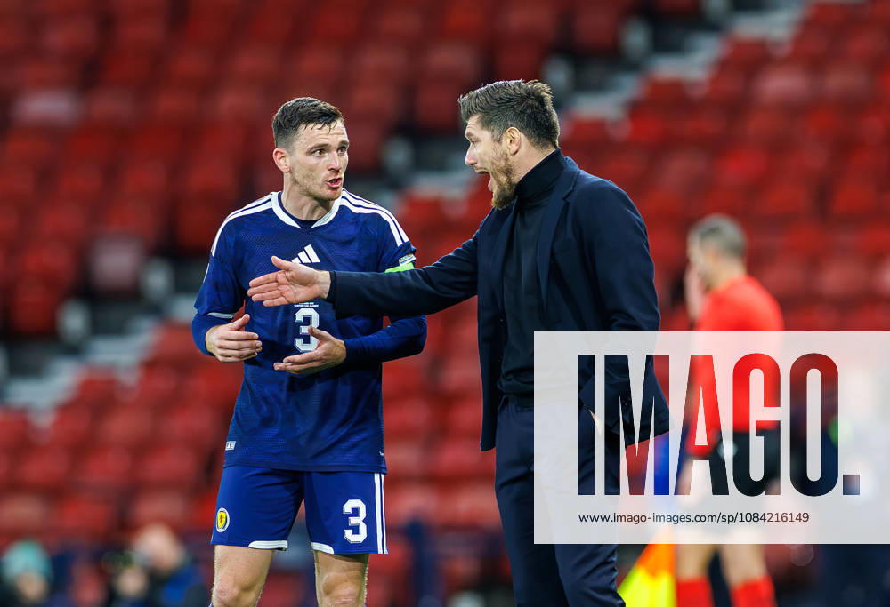 Scotland v Slovenia, UEFA Nations League, League B Group 1 : Seb Pocognoli and Andy Robertson have touchline disagreement